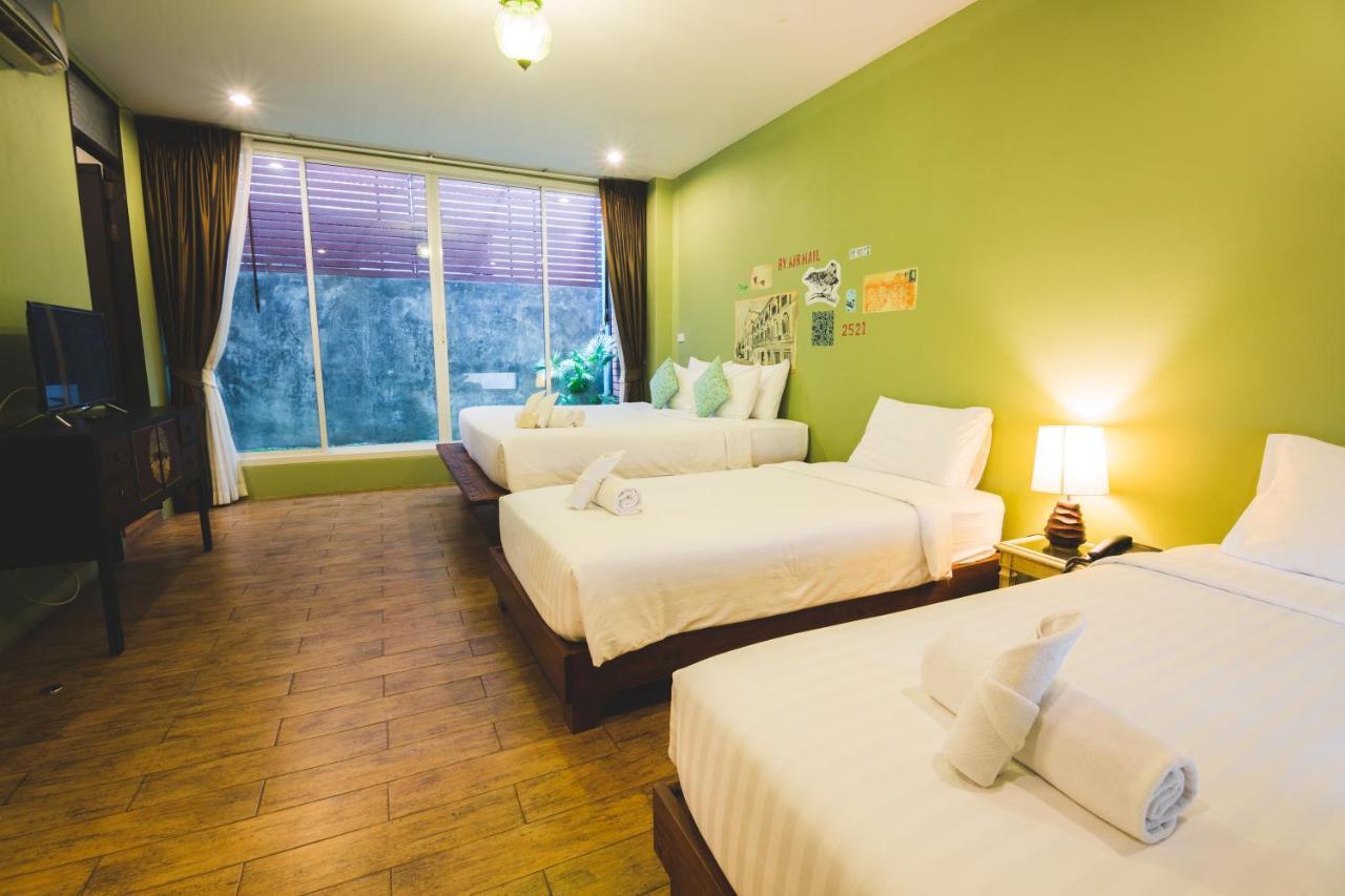Отель Feung Nakorn Balcony And Cafe 3*
